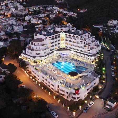 Roseira Beach Resort Гюллюк Екстер'єр фото